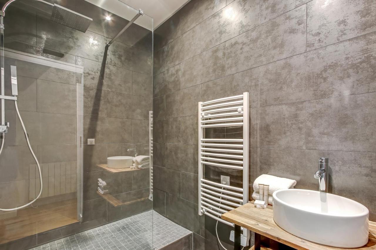 Apartment Pick A Flat's In Saint Germain - Rue Vaneau Paris