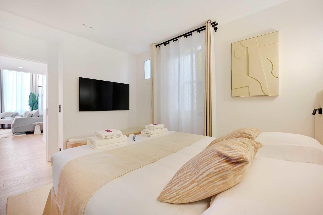 Elegant - 2br-6p - Palais Royal Apartment