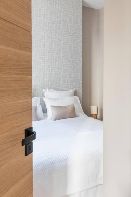 Luxury Flat Champs Elysees Air Cond. 6 Pers * Parigi
