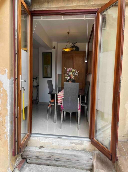 Chezadrienparis - De 90m2 En Souplex Appartamento Parigi