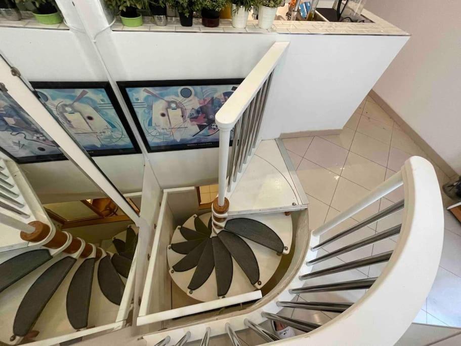 Chezadrienparis - De 90m2 En Souplex Appartamento *