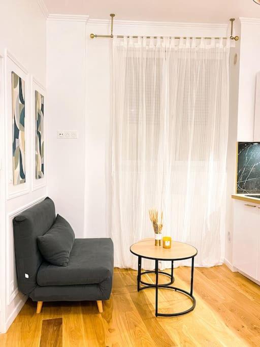 Appartamento Du Theatre Rez De Chaussee Parigi