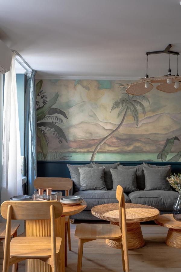 Apartment The Blue Nature Downtown Montmartre Paris