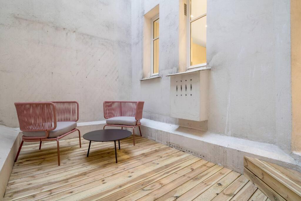 B.appart 6pers#2bedrooms#victorhugo#arcdetriomphe Parigi