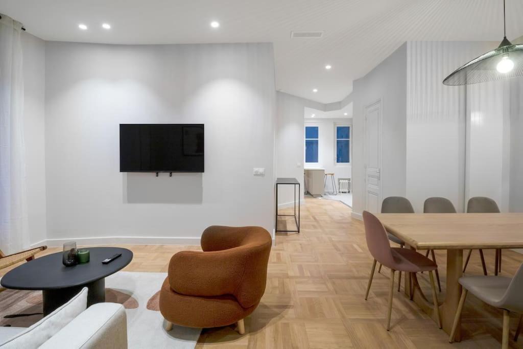 Appartamento B.appart 6pers#2bedrooms#victorhugo#arcdetriomphe *