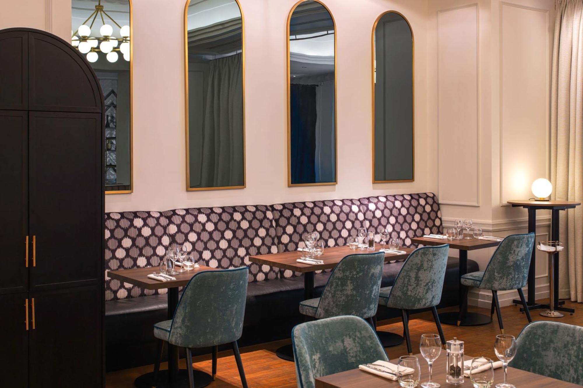 Marriott Opera Ambassador 4*