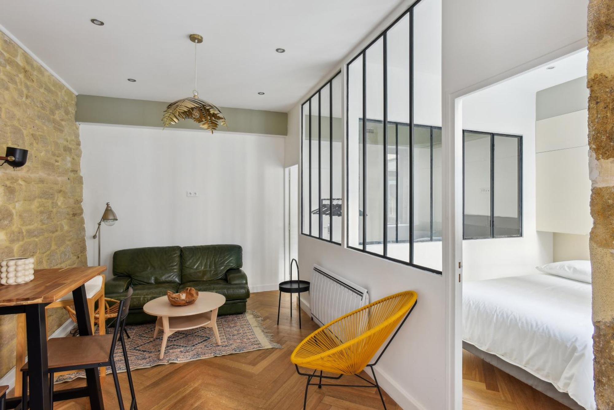 Apartment Beau 3 Pieces Rue Poissonniere