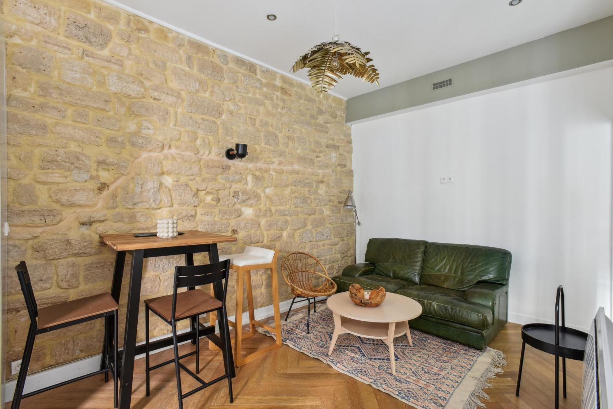 Beau 3 Pieces Rue Poissonniere