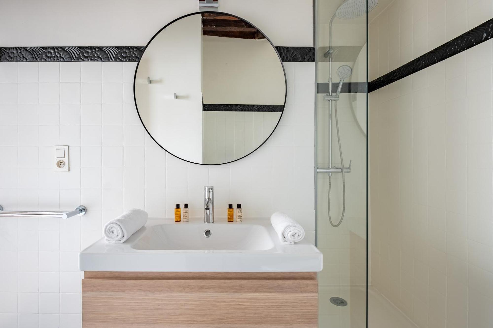 Veeve - Rivoli Rustique Apartment *