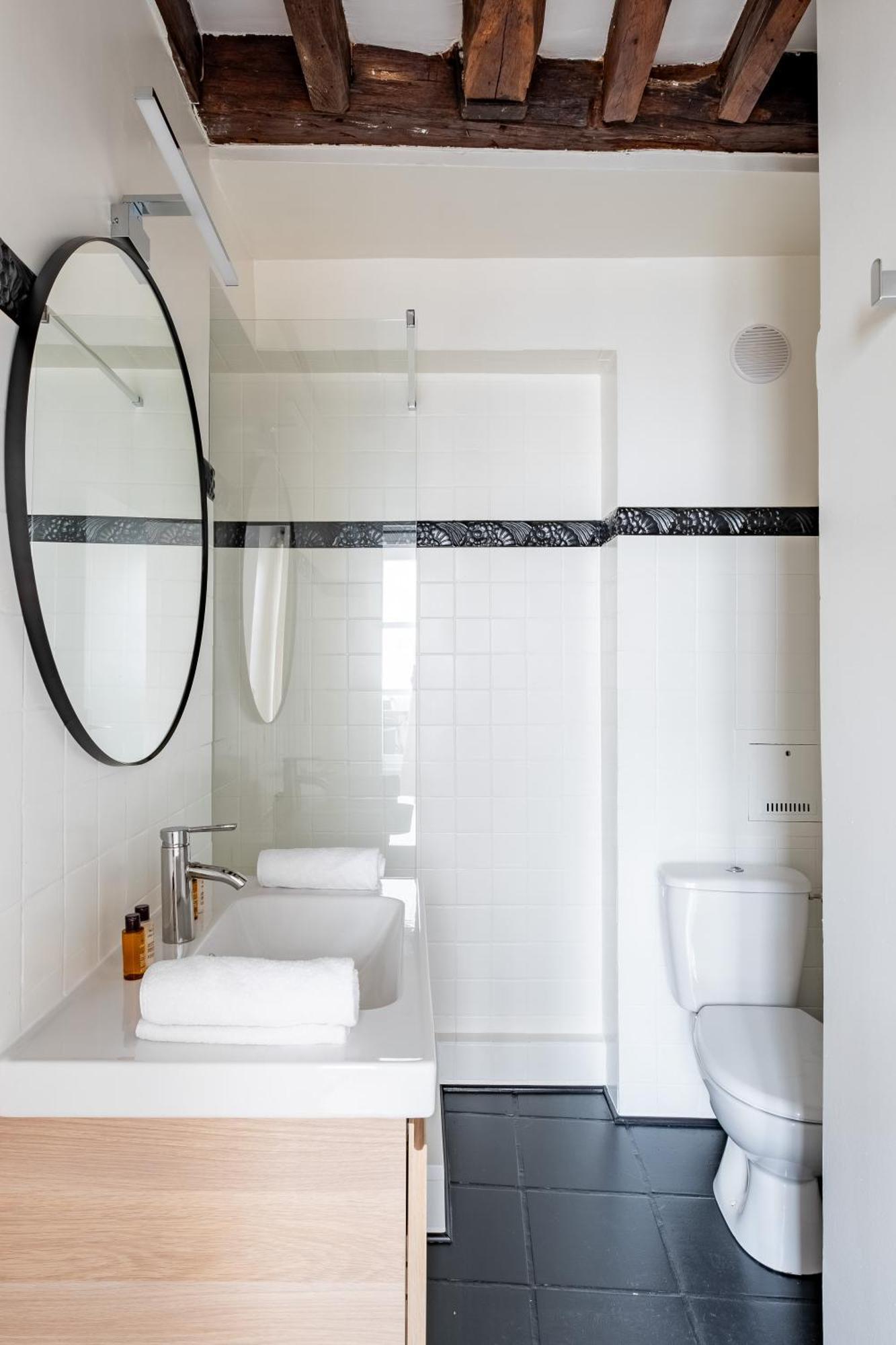 Veeve - Rivoli Rustique Apartment Paris