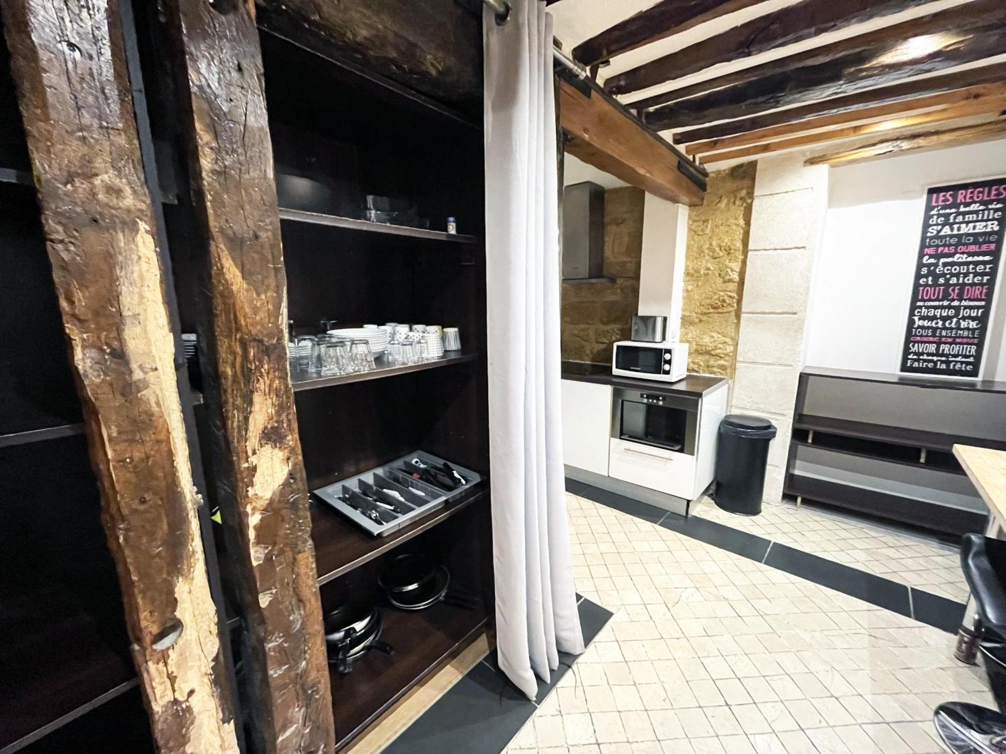 Apartment Urban Flat 43 - Charming Parisian Flat Near Grands Boulevards