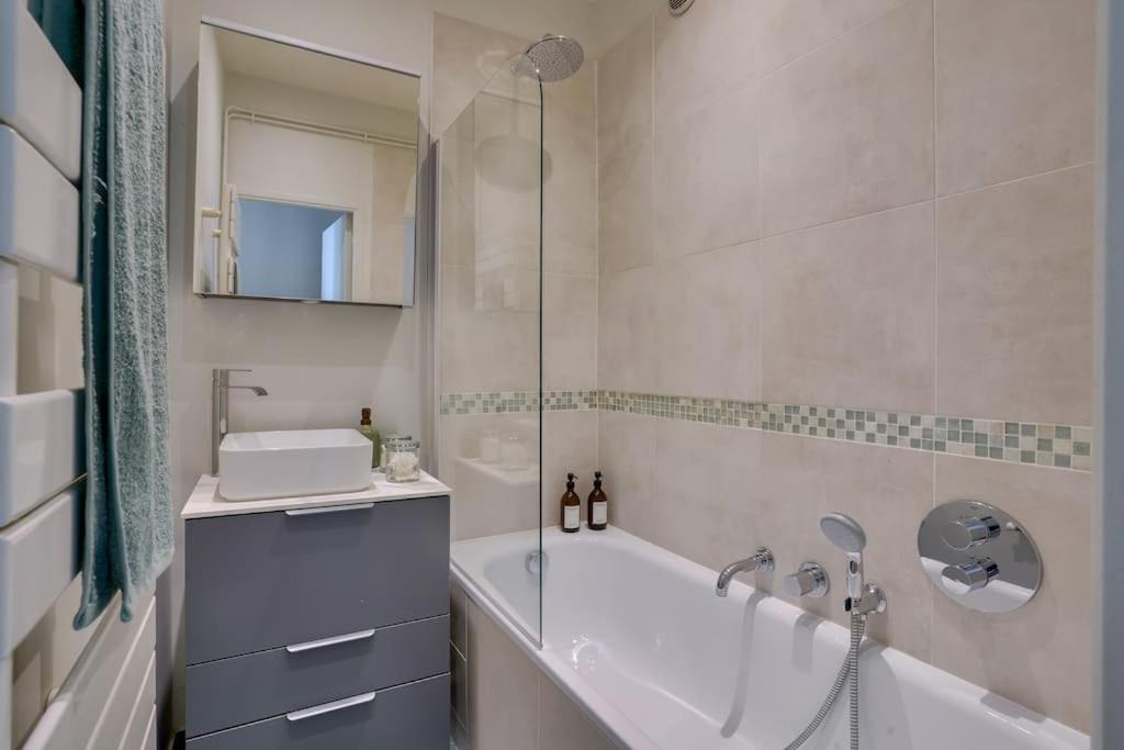 Superb 1 Bed Flat 5min Walk From The Louvre Apartment