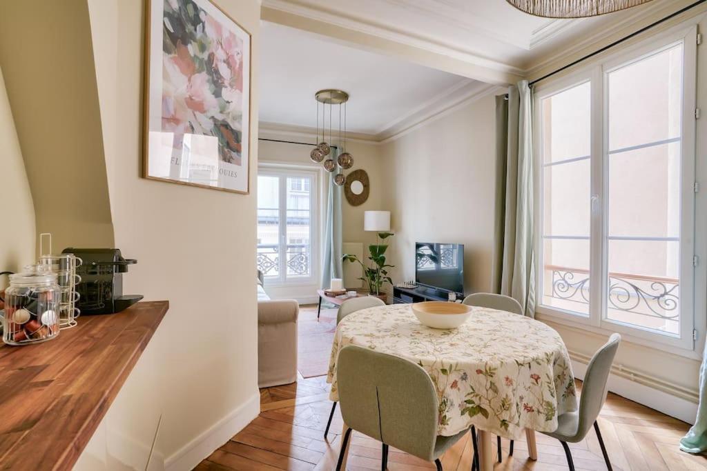 Superb 1 Bed Flat 5min Walk From The Louvre *