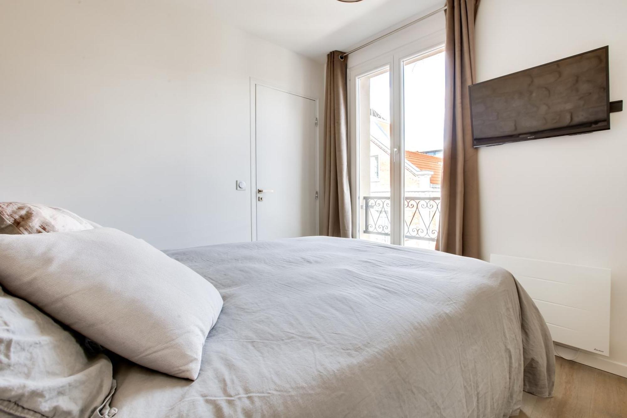 Volontaire Apartment Paris