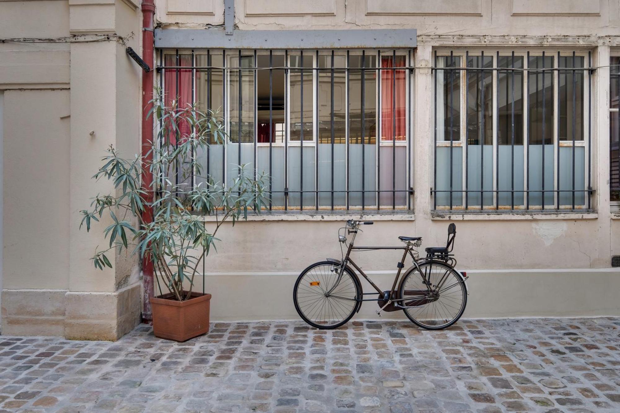 Marais - Parisien Pour 5 Personnes Appartamento