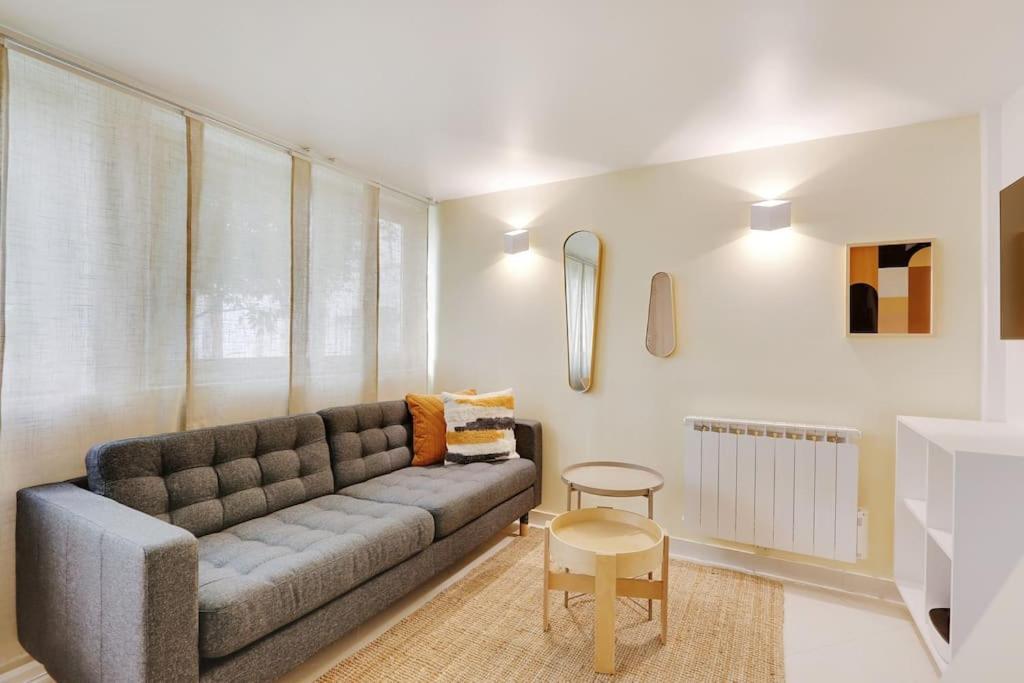 Apartment Jardin Plaisance Paris