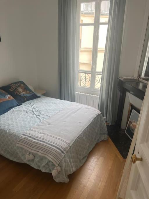 Guest Nearby Champs Elysees Parigi