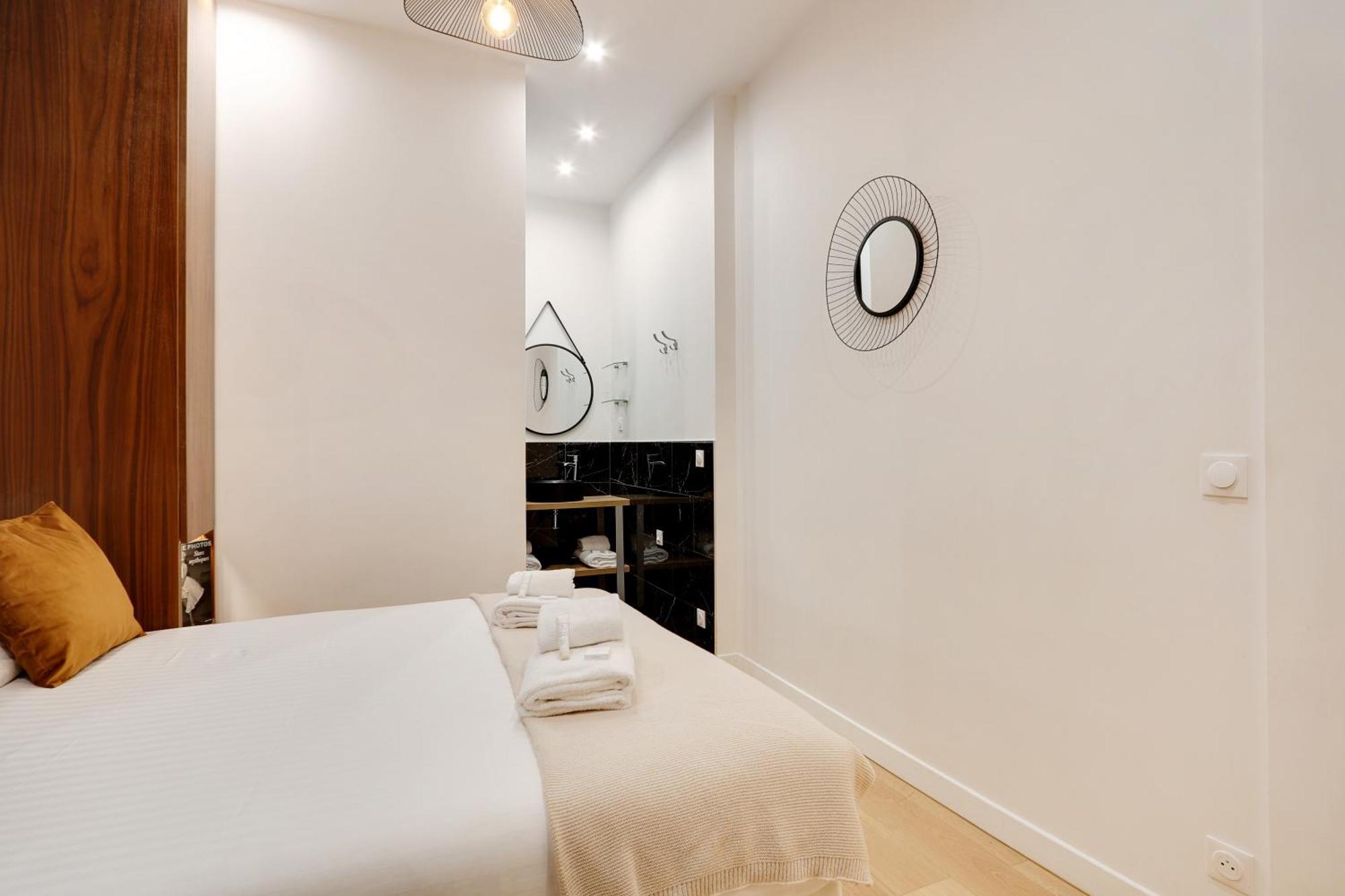 Appartamento Off Majesti In Montmartre - Rue Pierre Fontaine Parigi