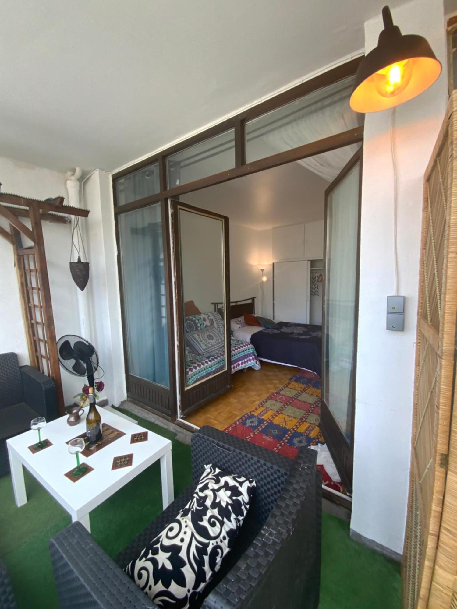 Homestay Pres De Tour Eiffel *