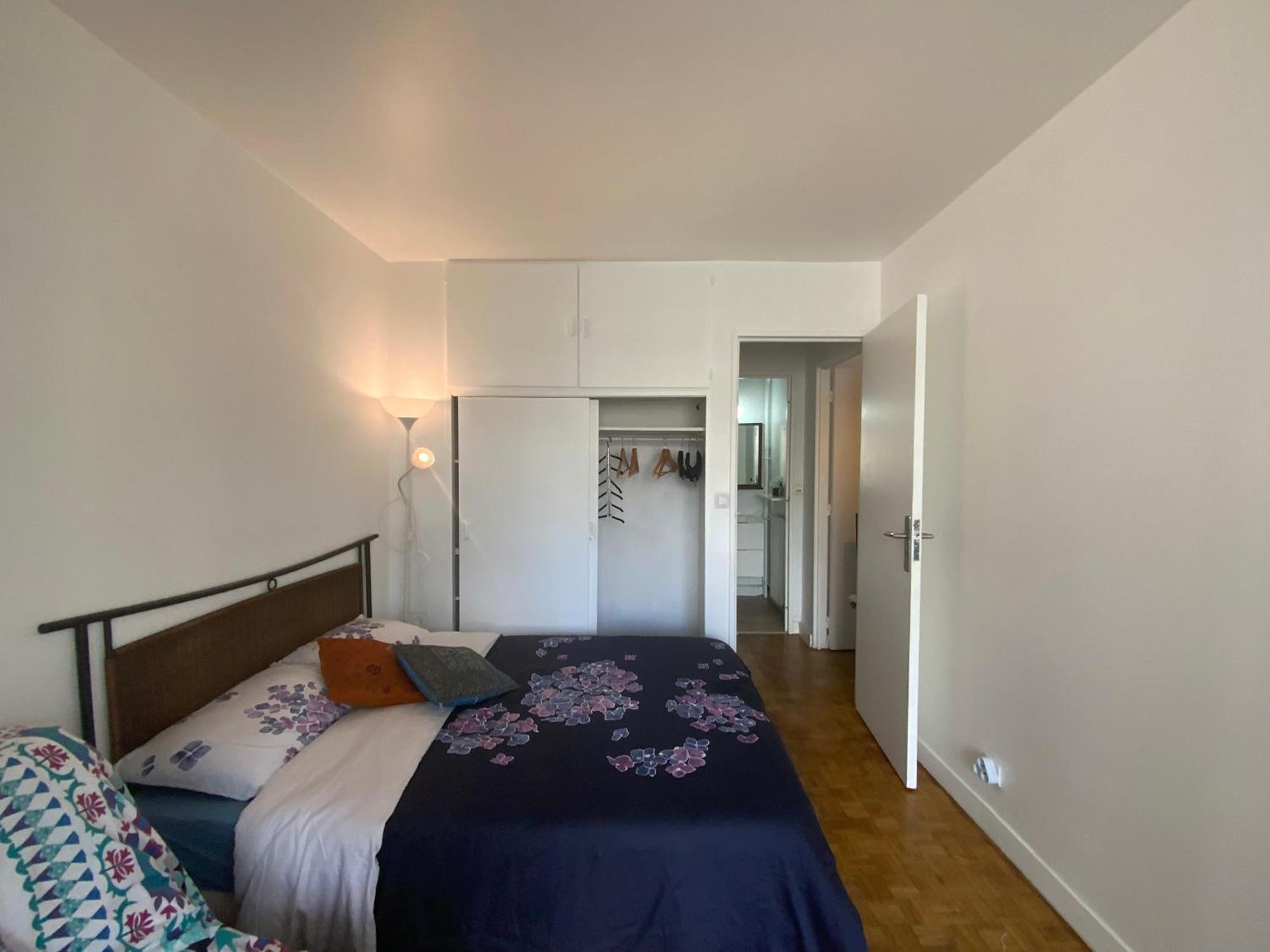 Pres De Tour Eiffel Homestay *