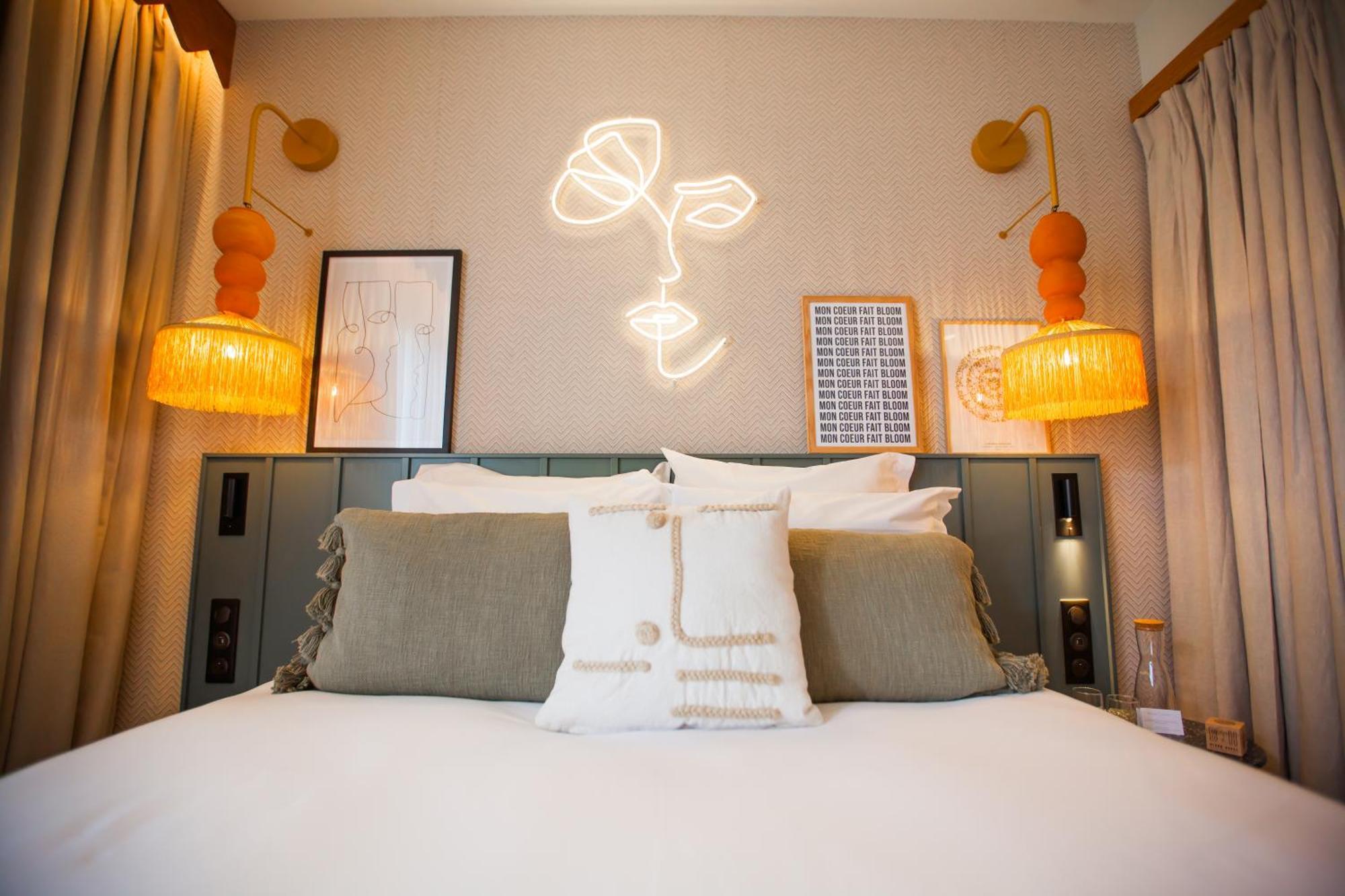 Bloom House & Hotel