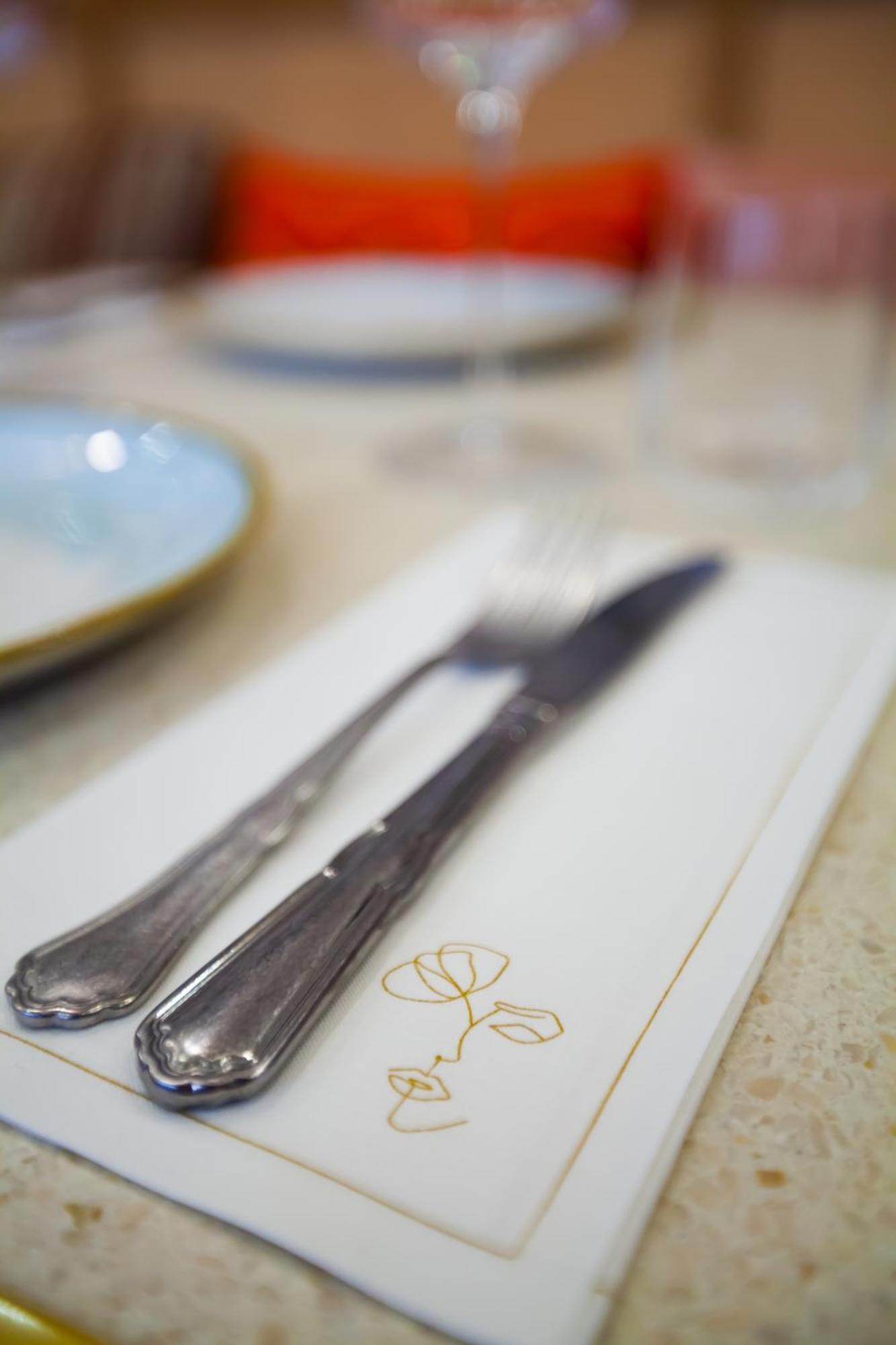 Bloom House & 4* Paris