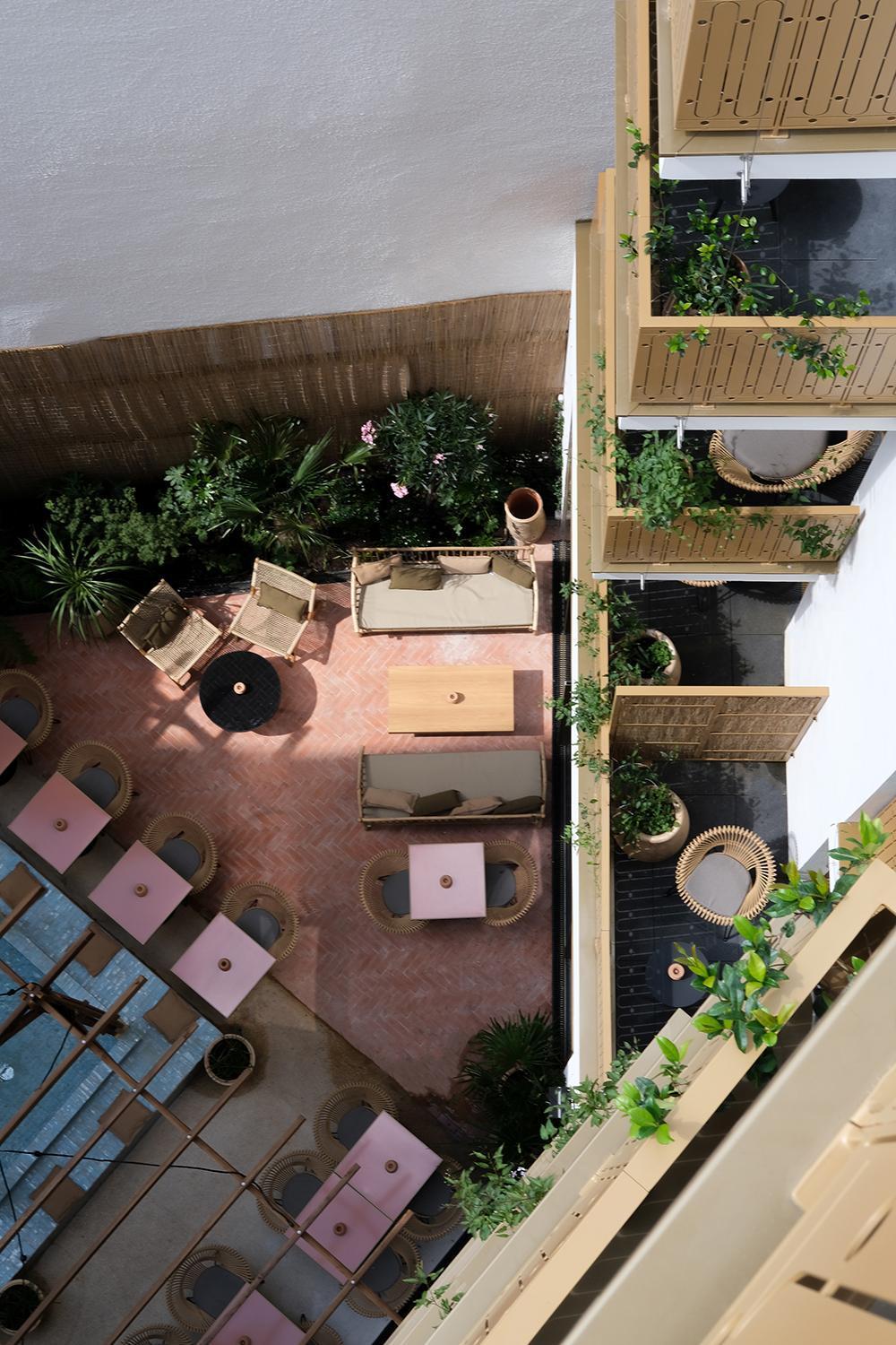 Bloom House & Paris