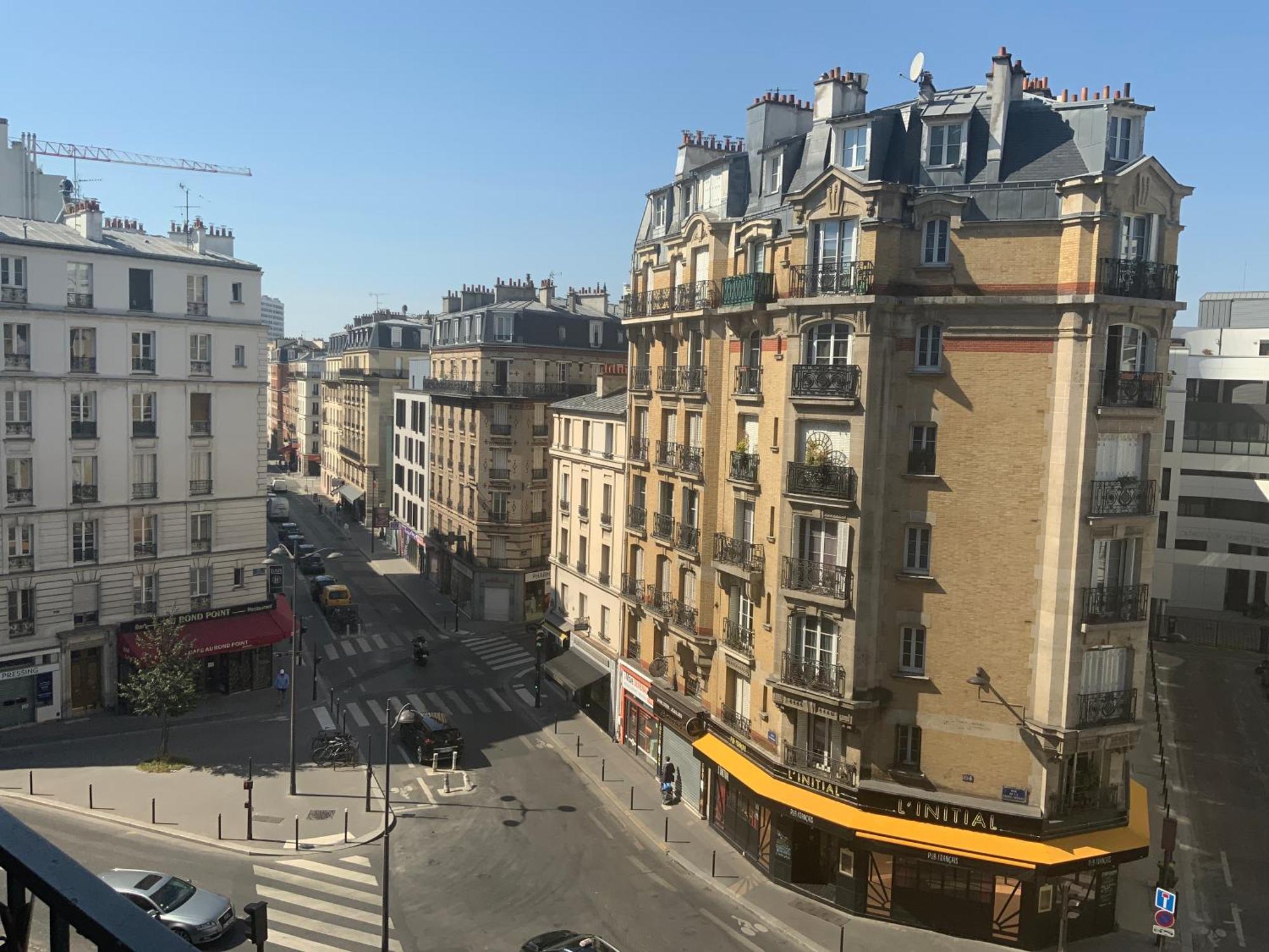 Pres De Tour Eiffel Homestay *