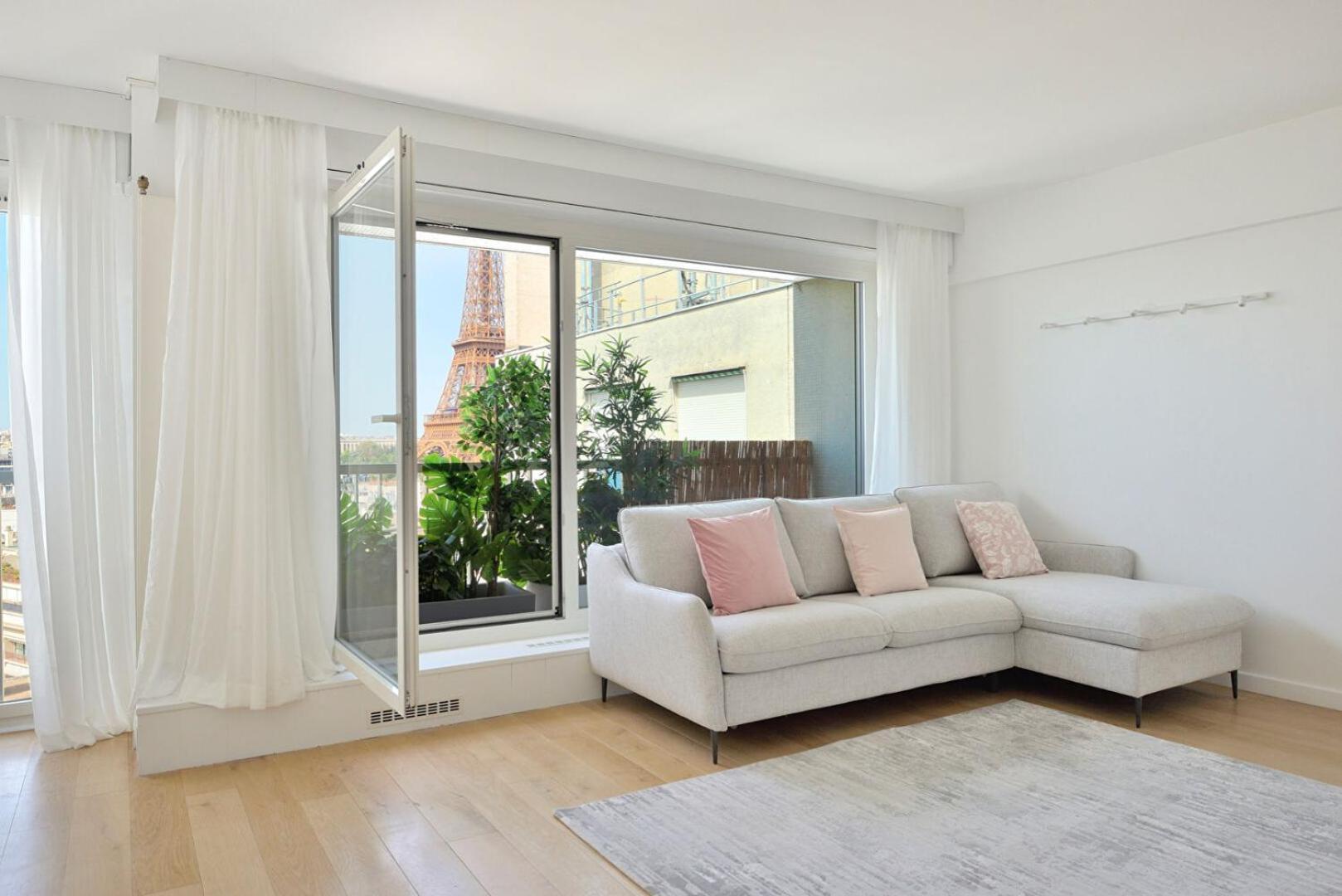 Appartamento The Eiffel Tower - A Luxurious With Breathtaking Views Of The Eiffel Tower *