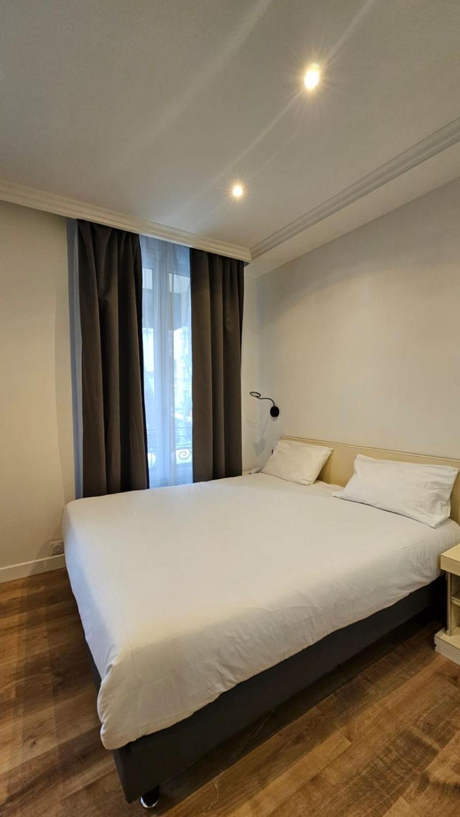 Panam Gambetta- Place Gambetta-mairie Du 20 Emme Hotel