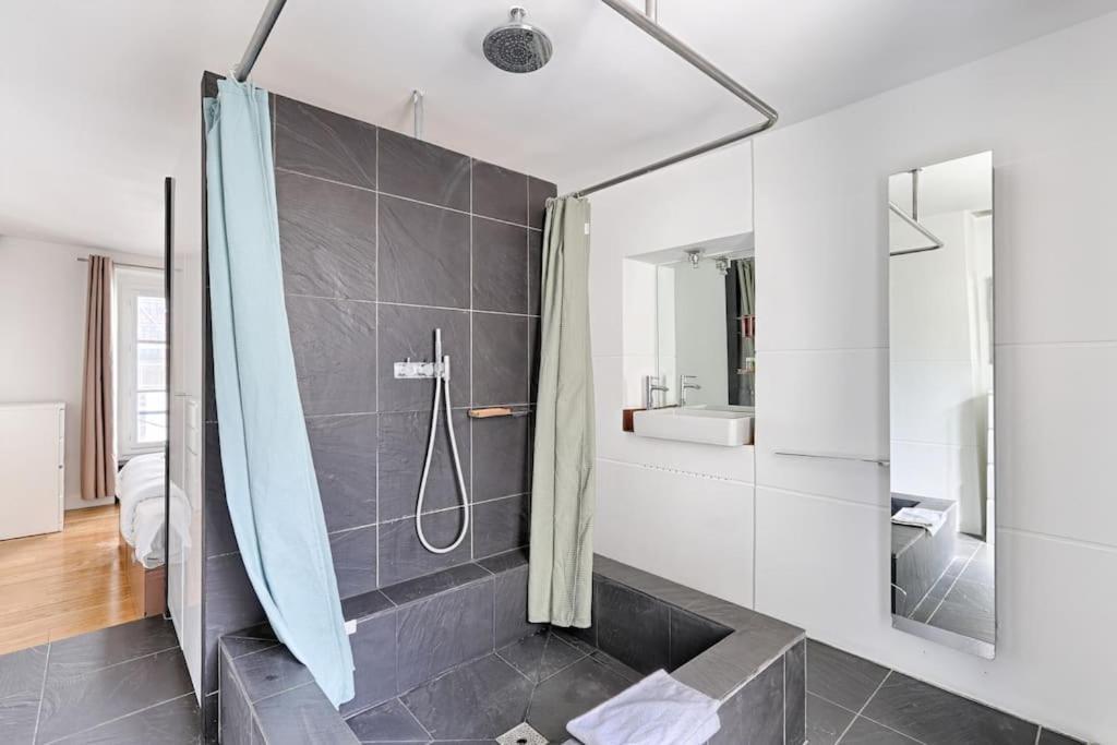 Marais Historical Center Charming 1br Parigi