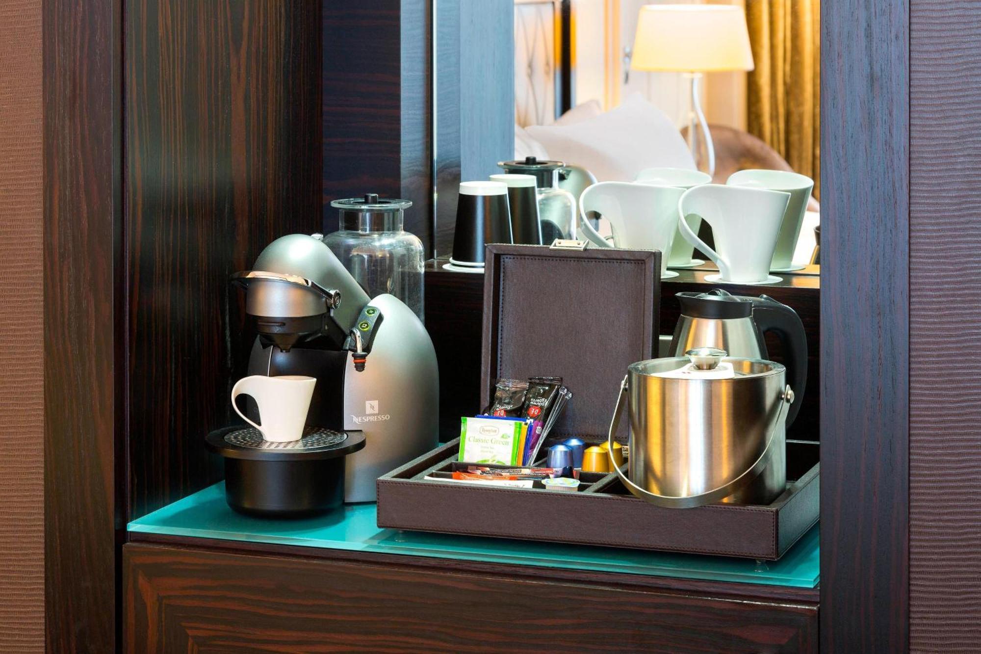 Hotel Marriott Opera Ambassador