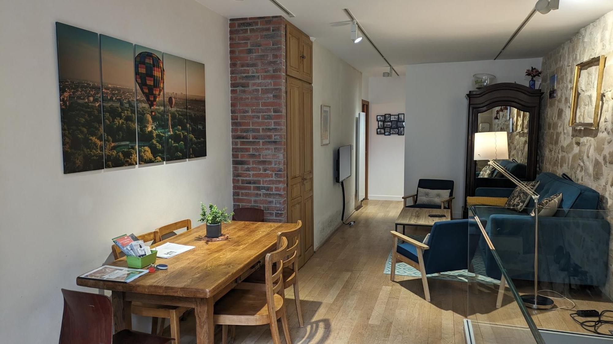 Apartment Les Freres Montgolfier - Le Marais - 80 M2