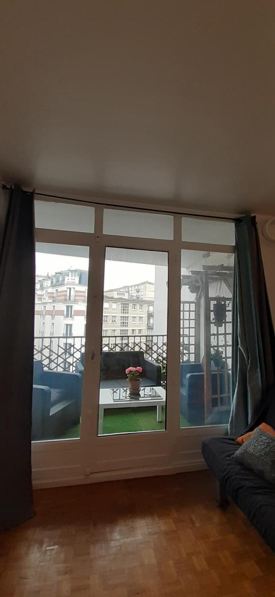 Pres De Tour Eiffel Homestay *