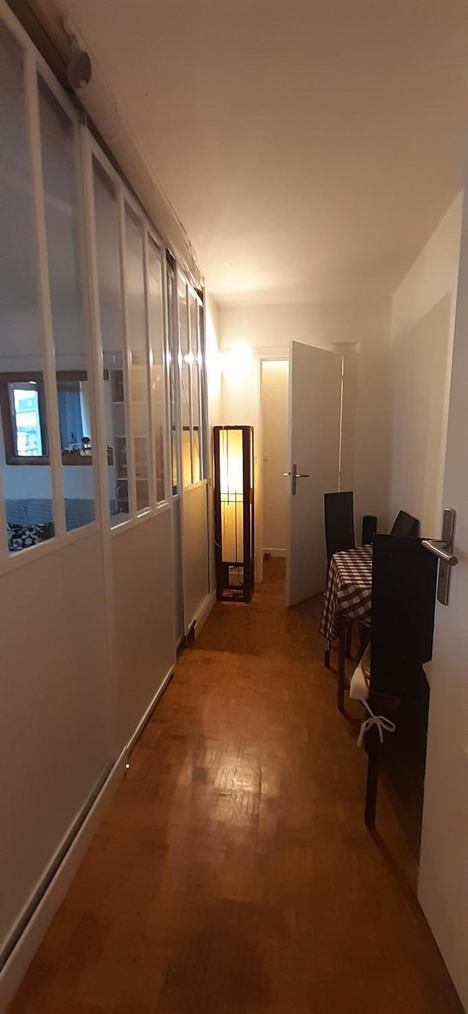 Homestay Pres De Tour Eiffel *