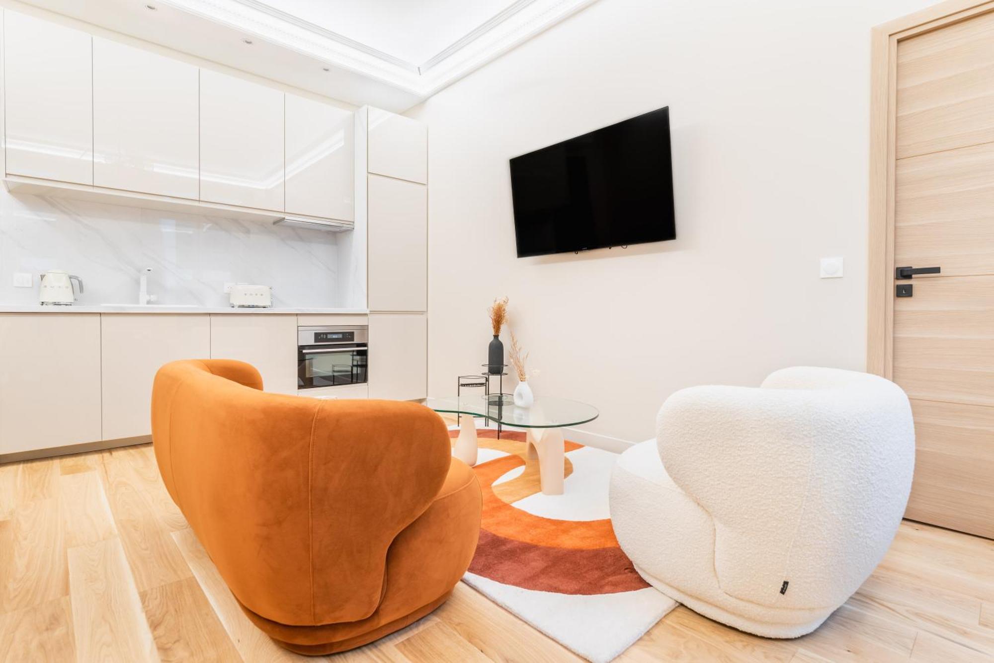 Luxury Flat Champs Elysees Air Cond. 6 Pers Parigi