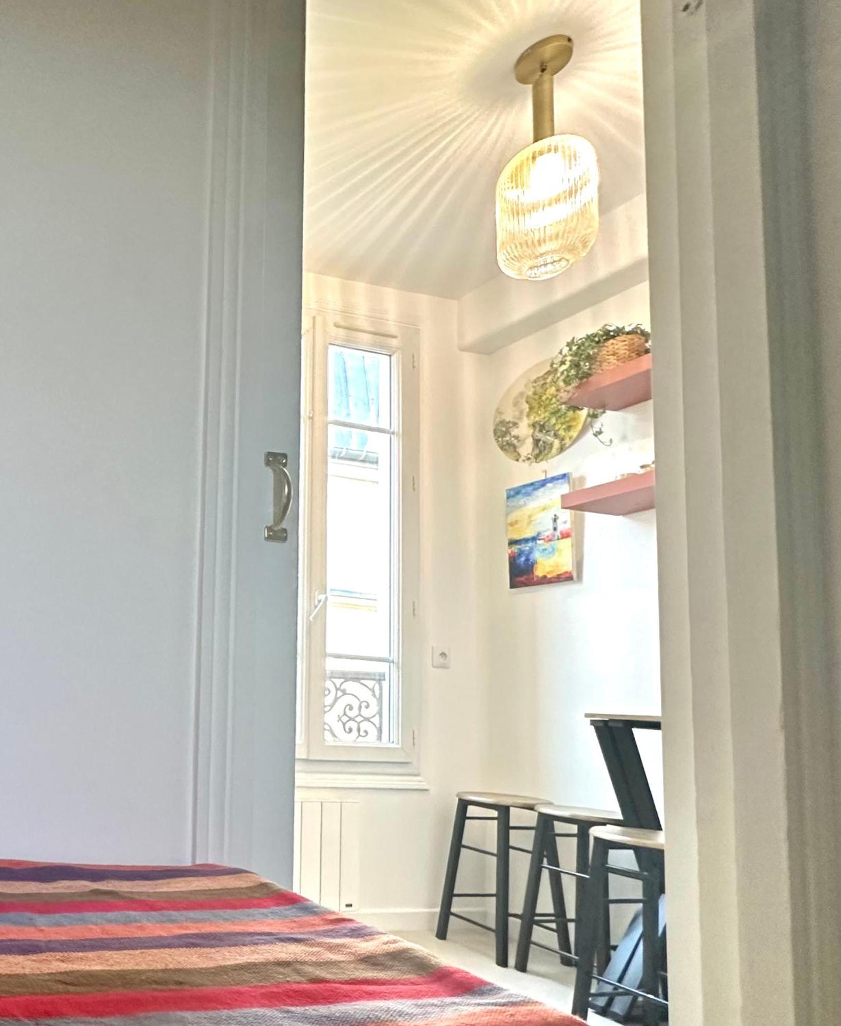 Dream Dwell Paris-artist Flat 450m To Mont Martre Apartment *