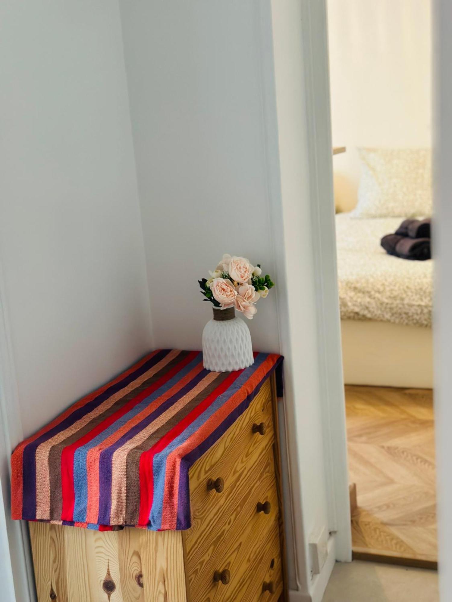 Dream Dwell Paris-artist Flat 450m To Mont Martre Paris