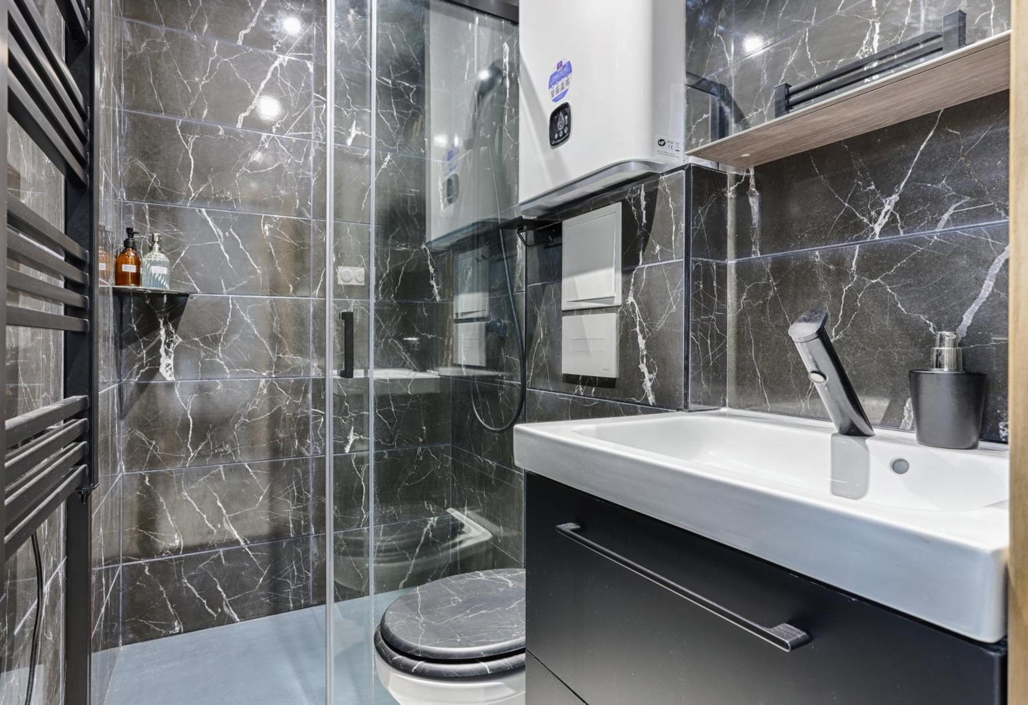 Mykeypers - Lovely With Jacuzzi Appartamento