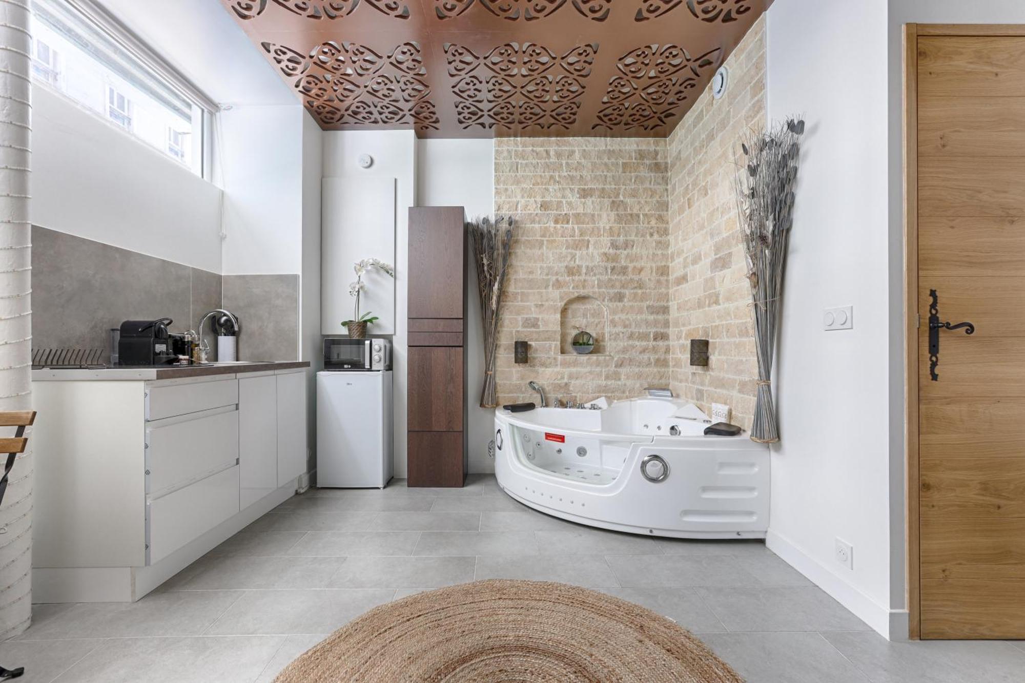 Mykeypers - Lovely With Jacuzzi Appartamento Parigi