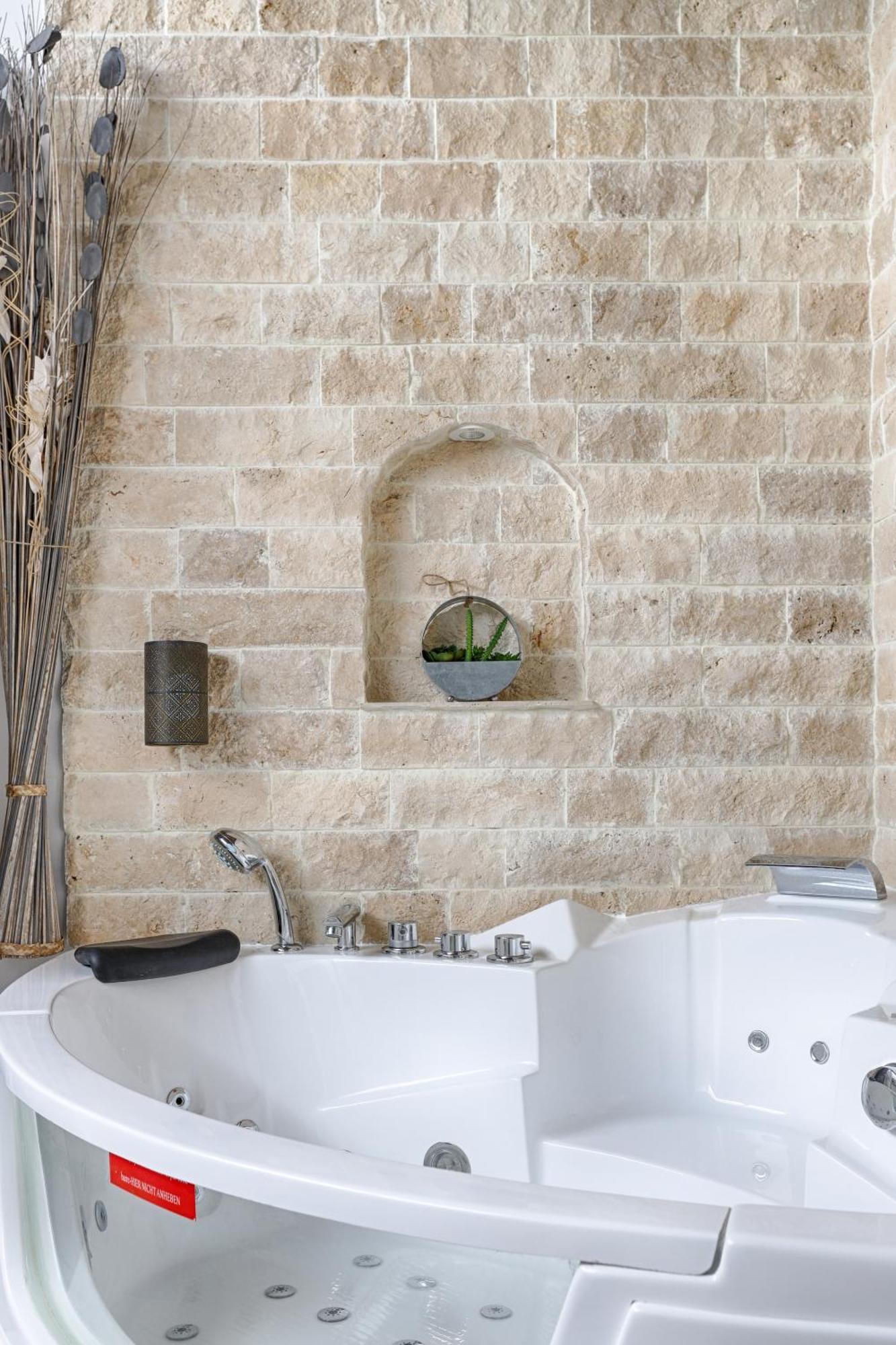 Appartamento Mykeypers - Lovely With Jacuzzi *