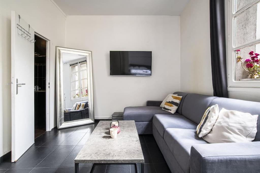 Apartment Marais Beaubourg 36quin *