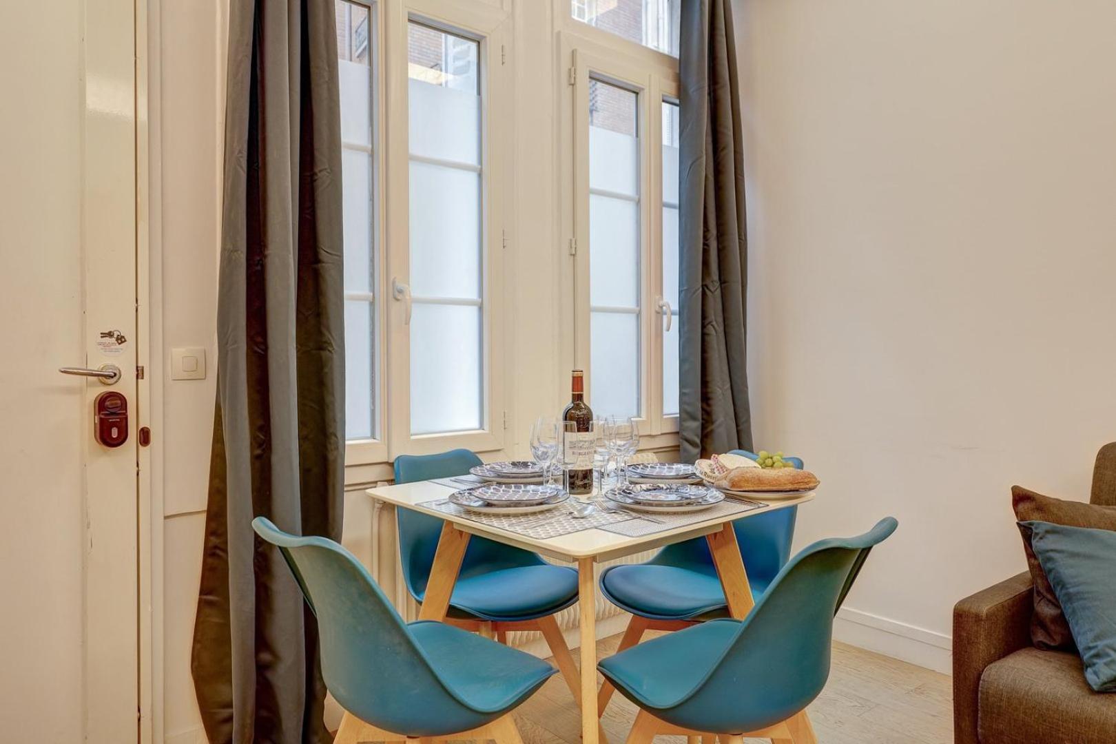 386 Oudinot - Superbe A * Parigi
