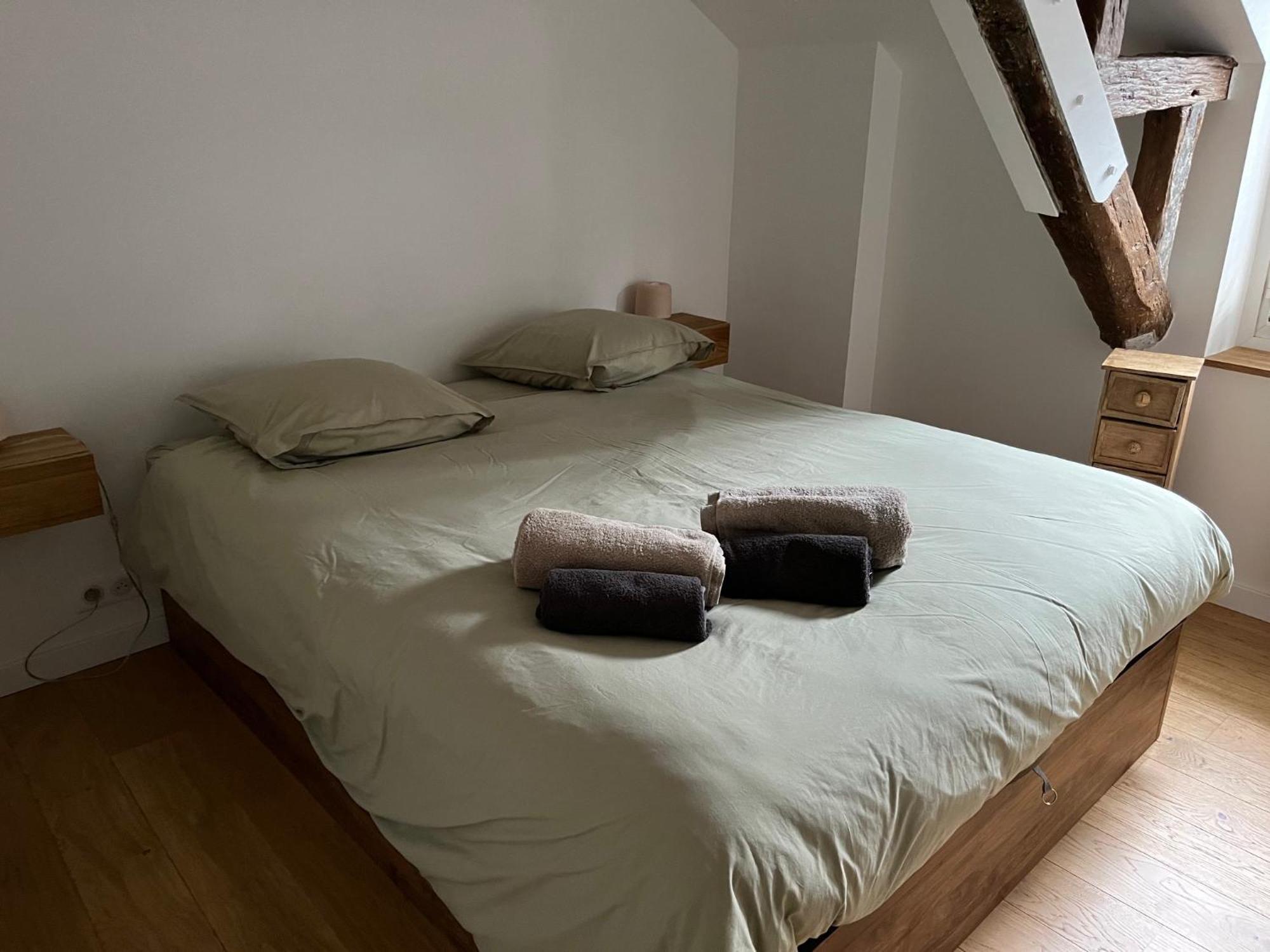 Apartment - Notre Dame - Pantheon - Luxembourg - 30 M2 *