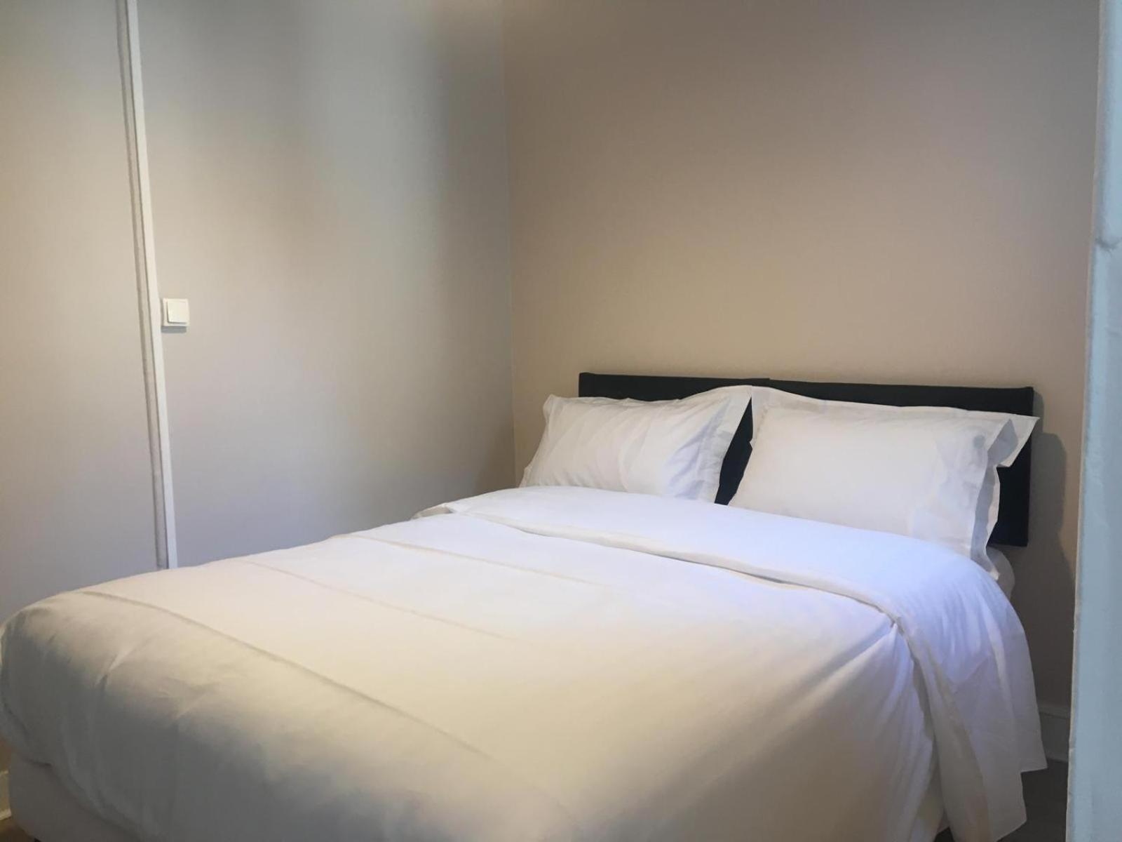 Le Saint Ouen Hotel *