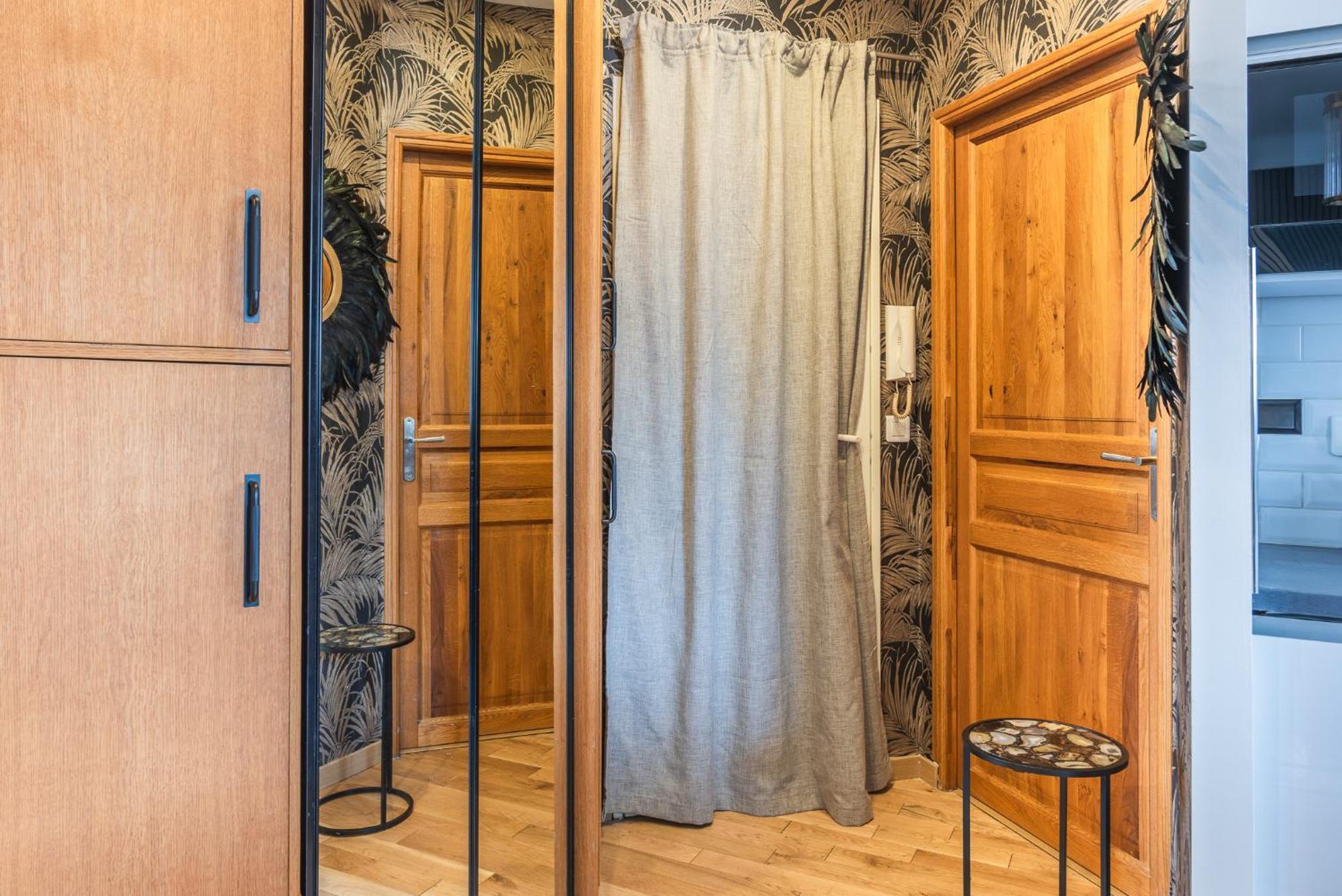 Cosy & Design 4 Guests - Eiffel Tower Apartment Paris
