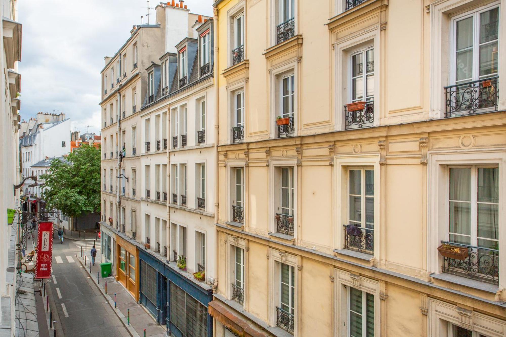 Appartamento Charming Parisian With Views Parigi