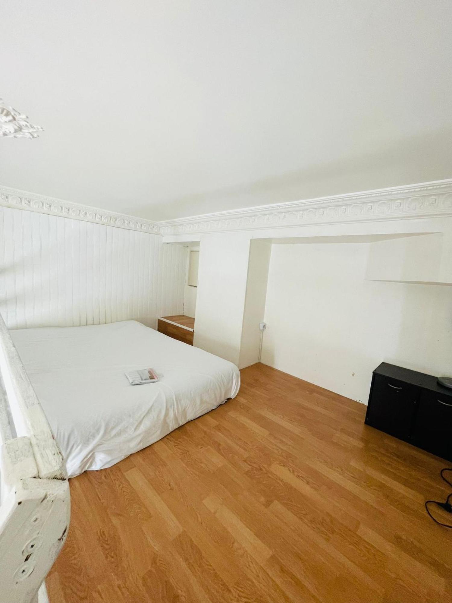 Apartment Centre De - Le Marais Bastille Voltaire - 4 Personnes *