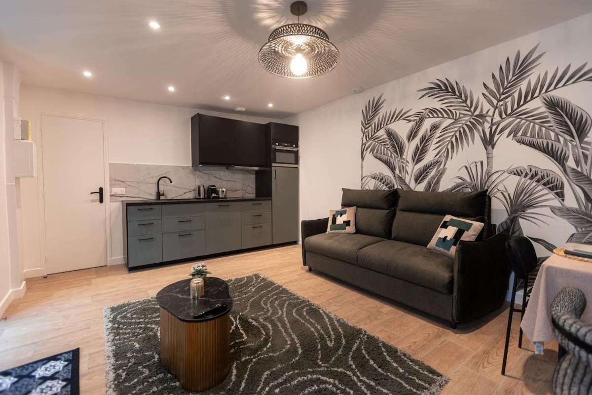 Appartamento Rez De Chausse Dans Rue Pavee 4 Pers Nation *