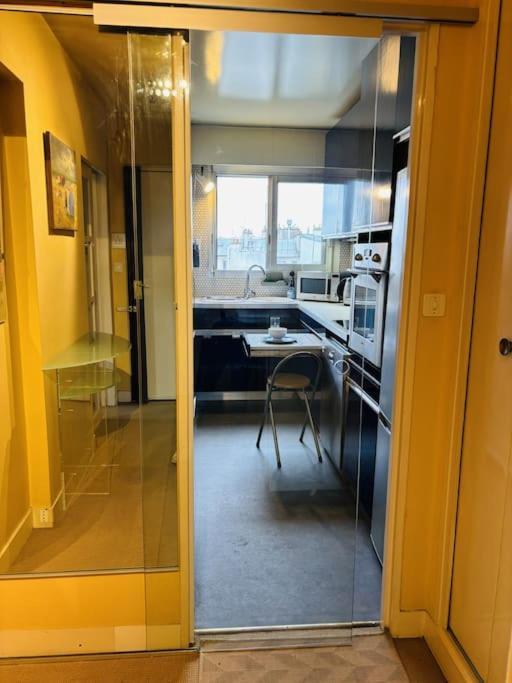 Cosy Pere Lachaise-parking Prive Apartment